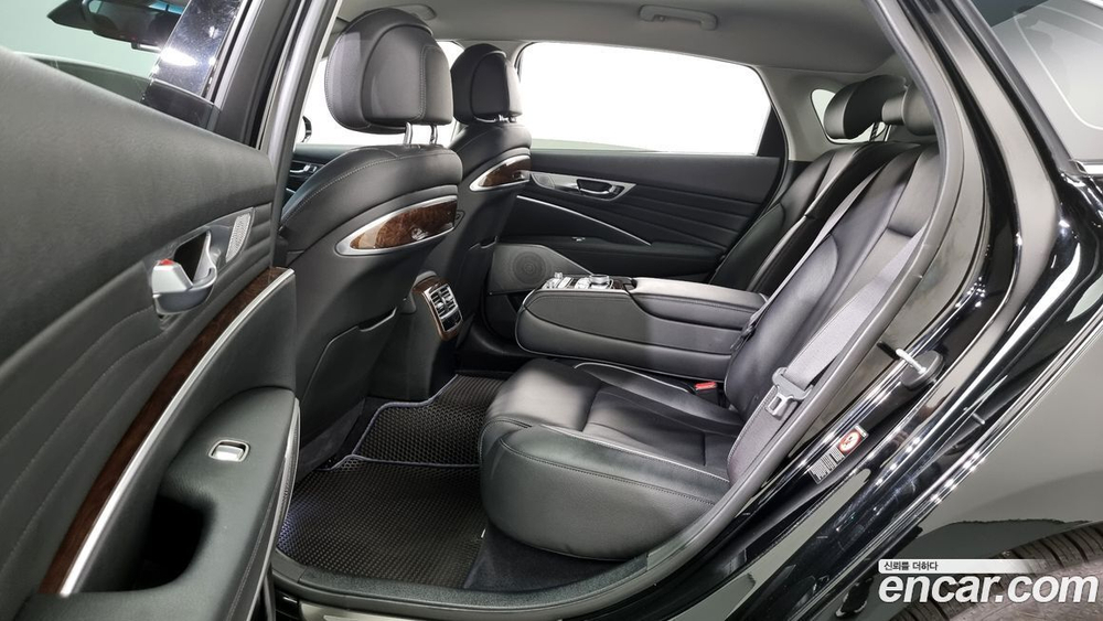 Kia The K9 (Quoris/K900) 3.8 GDI AWD (10.2020)