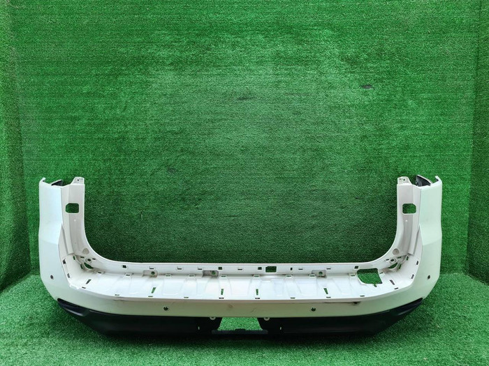 Бампер задний Toyota Land Cruiser 300 (2021-н.в.)