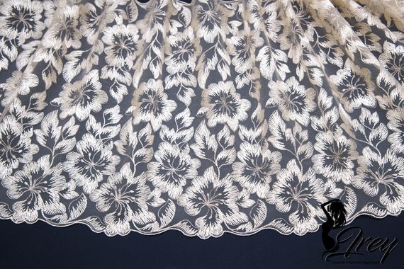 05-141 Вышивка на неэл. сетке 24 см, телесный