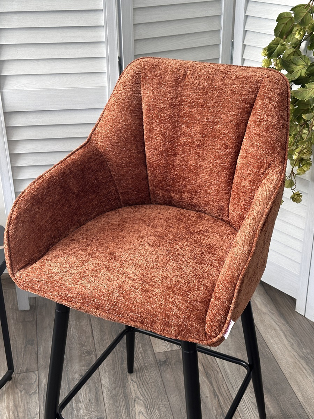 Полубарный стул М-City DISAUR Эрик (Eryk)поворотный на 180 градусов, 3018-09 Терракотовый, Шенилл, Черный каркас (H67)