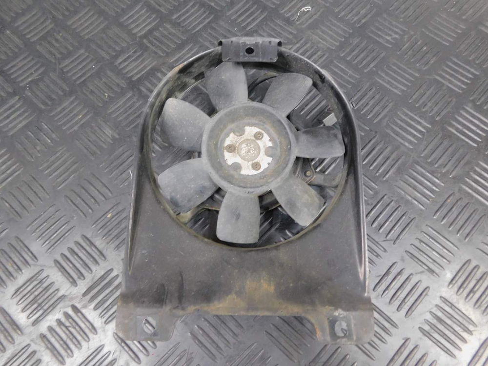 Вентилятор радиатора Yamaha TDM850 RN03J 2001