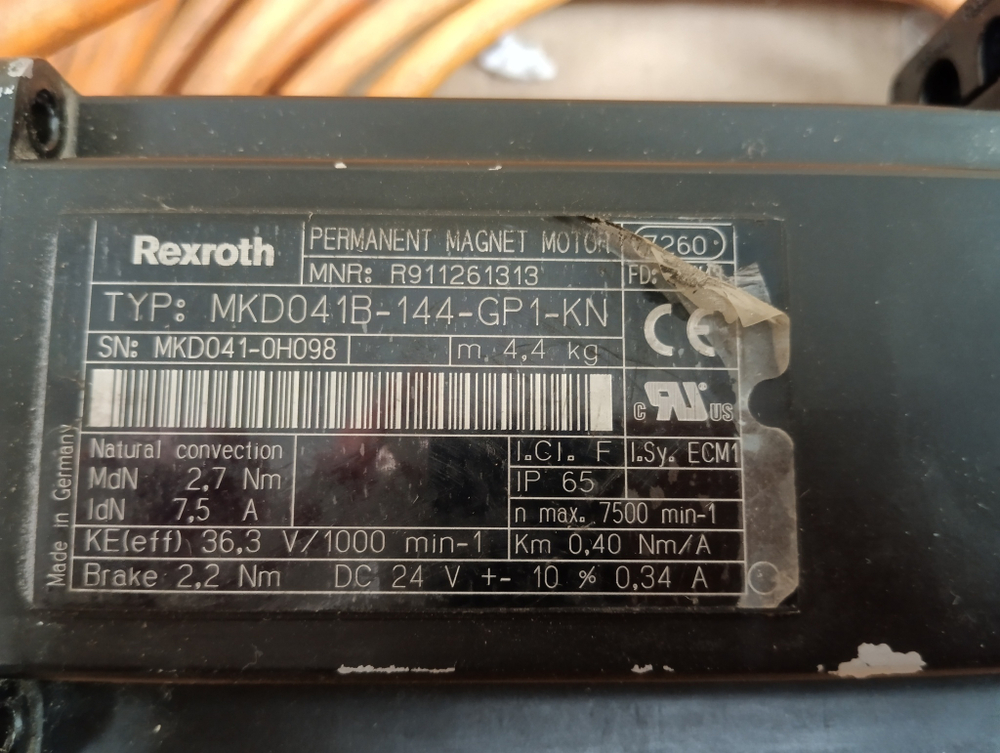 Rexroth MKD041B-144-GP1-KN б/у