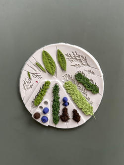 Молд силиконовый для лепки листьев "Гербарий №2 с ягодками и шишками" / Форма для мелких листьев эвкалипта / Молд для полимерной глины, мыла, воска