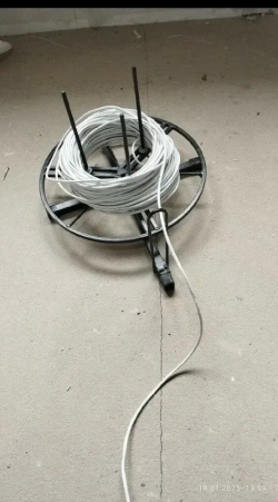 Устройство для размотки кабеля, 0.5 м, 2200 г