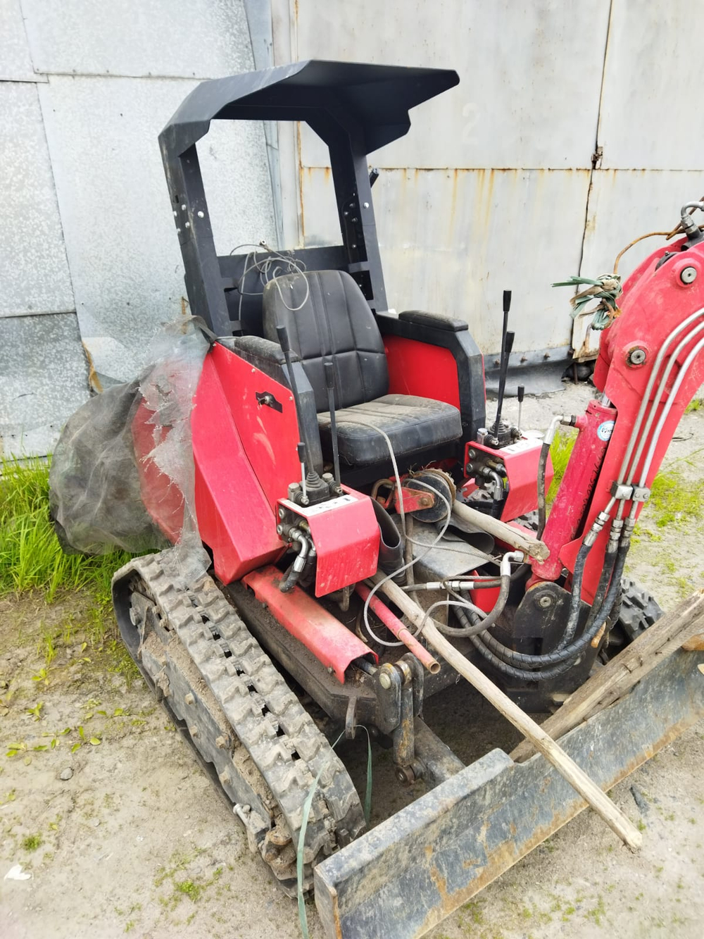 РЭД-Инжиниринг РЭД СЕ 7522 Мини-экскаватор РЭД СЕ 7522 (Бензиновый, 0,4 л, 15 л.с., МТ)