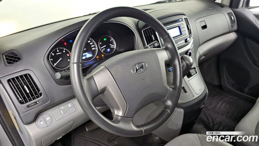 Hyundai The New Grand Starex Van 3-х местный (06.2020)