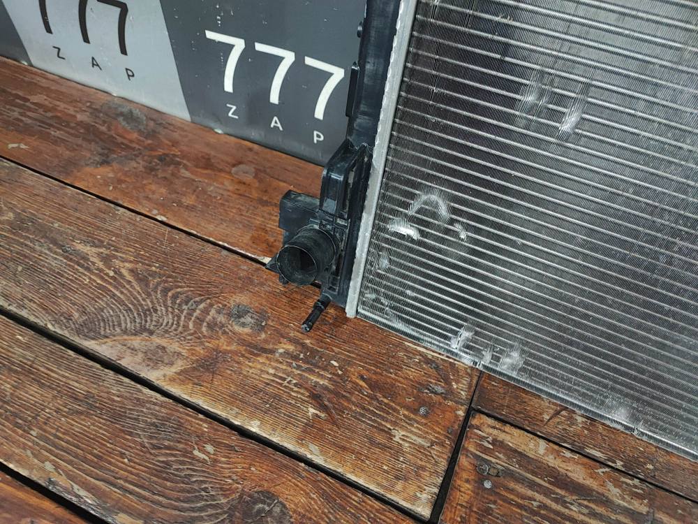 Радиатор двигателя Nissan Qashqai 2 (J11) 13-23 Б/У Оригинал 21410BM90A