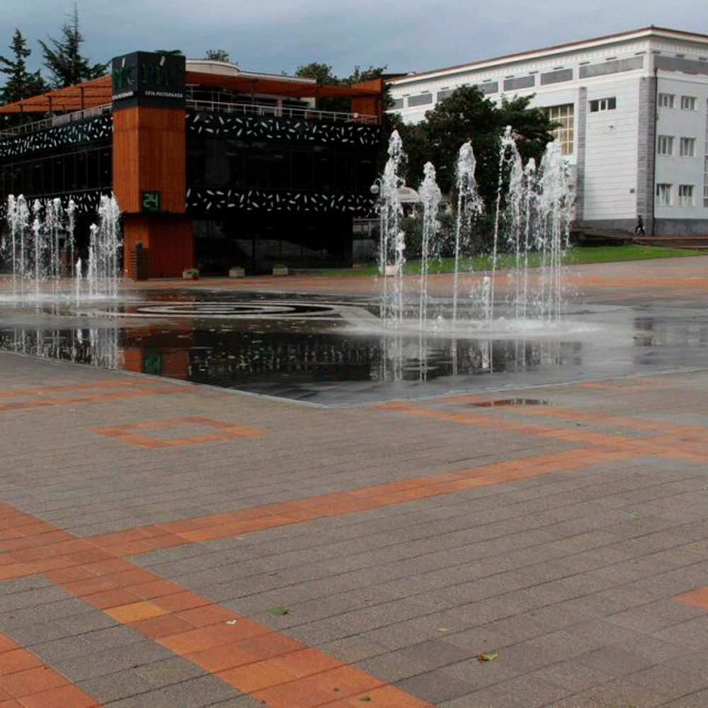 Тротуарная плитка КВАДРАТ 300х300 мм - Гранит+ Серый с черным