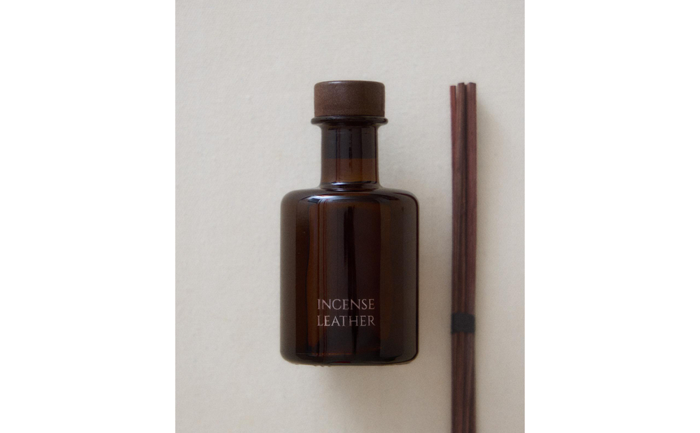 Zara Home Аромадиффузор Incense Leather 95 мл, тростниковые палочки микадо, аромат восточный древесный, Коричневый