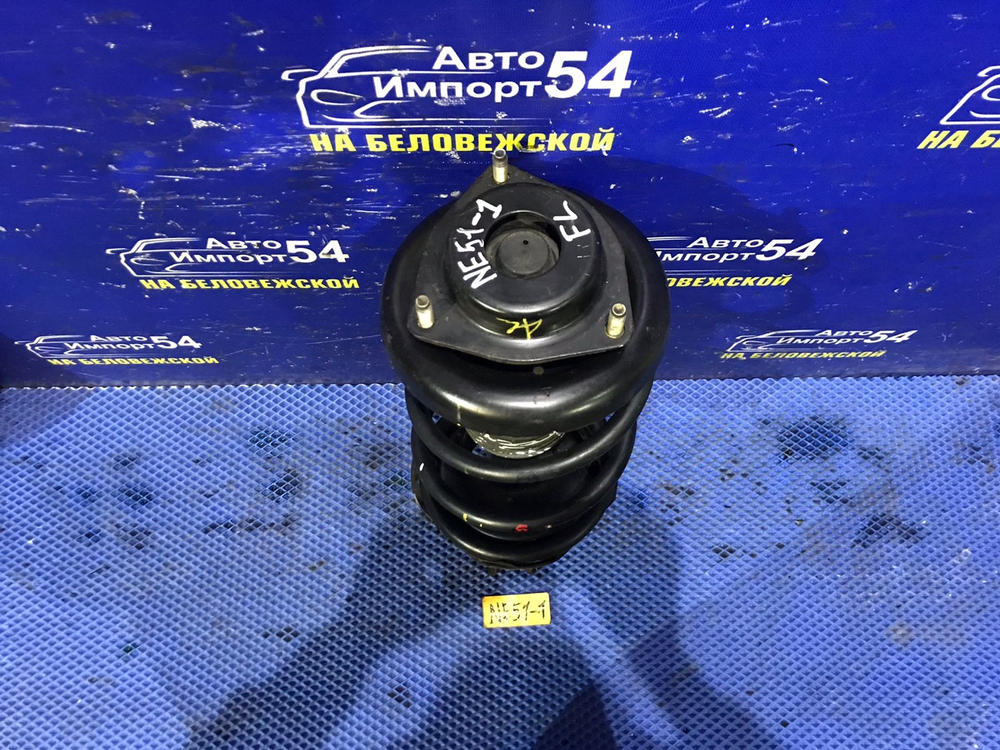 Стойка передняя левая NISSAN ELGRAND 2005