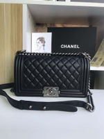 Chanel Boy 25 cm
