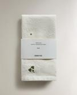 ZARA HOME САЛФЕТКИ С ВЫШИВКОЙ (2 ШТ.), ЭКРЮ