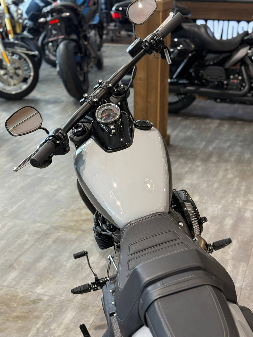 Harley-Davidson Fat Bob 114 Billiard Grey 2024