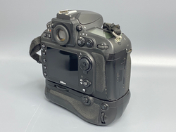 Nikon D800 + BG-2H 141.000 кадров