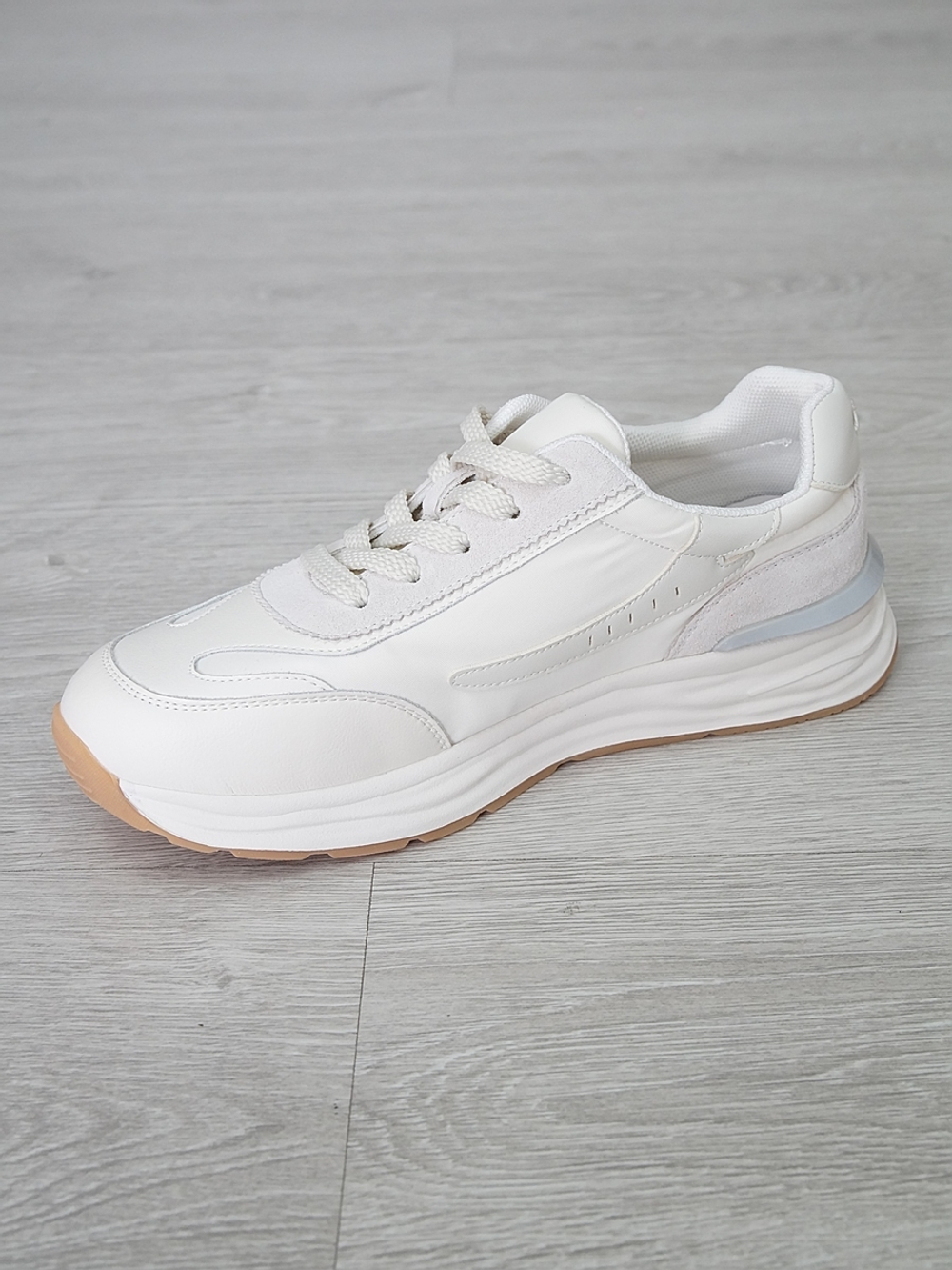 Кроссовки женские демисезонные