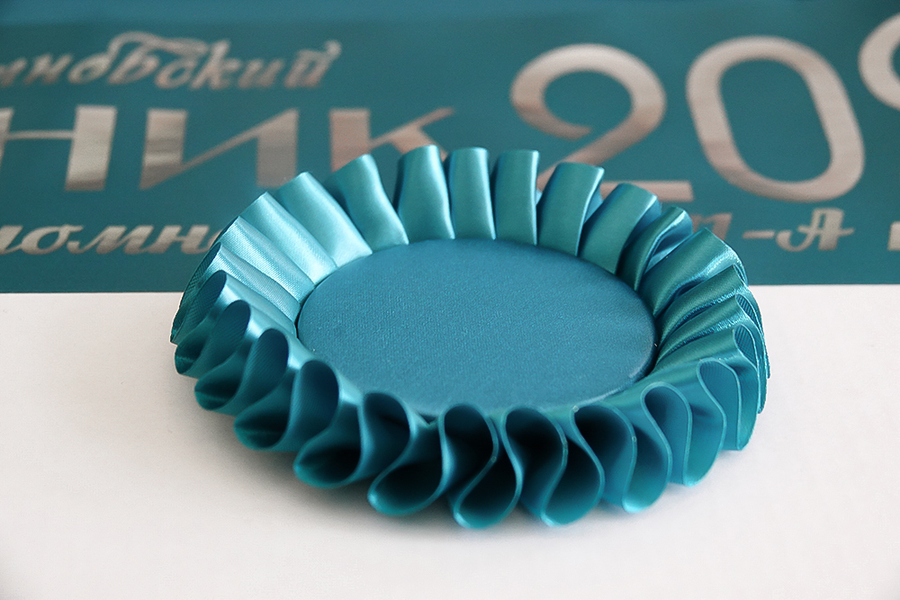 Лента наградная "Выпускник 11 класс". Арт. № 18, цвета в ассортименте.