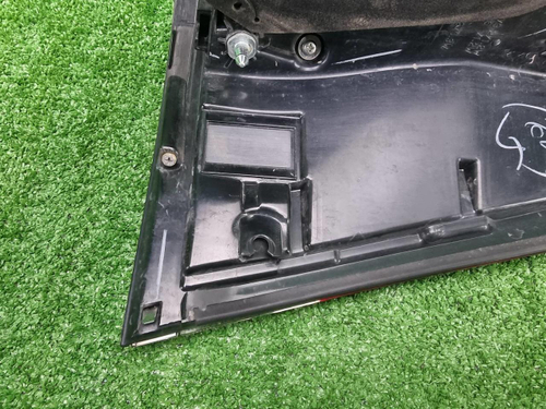 Фонарь левый внешний Toyota Land Cruiser 200 15-21