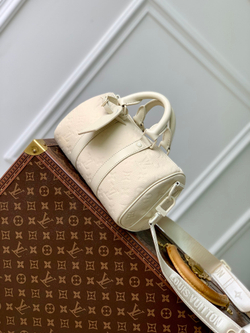 Louis Vuitton Keepall 25