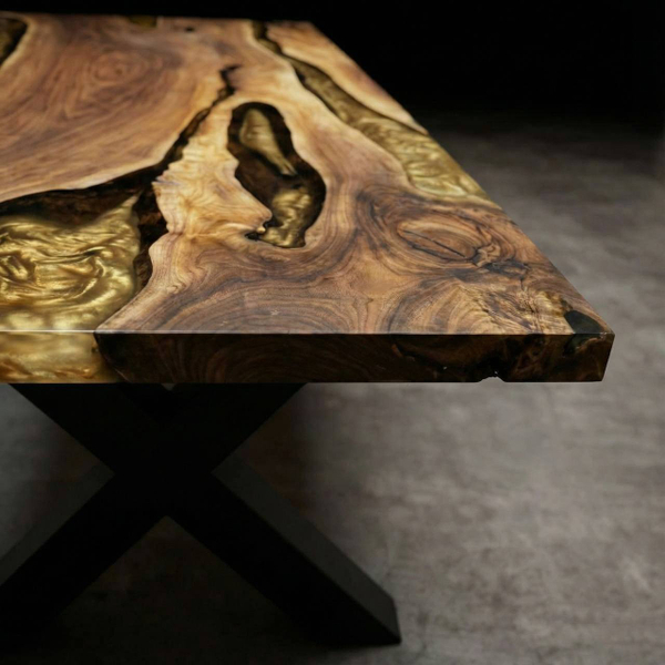 Орех с художественной эпоксидной смолой