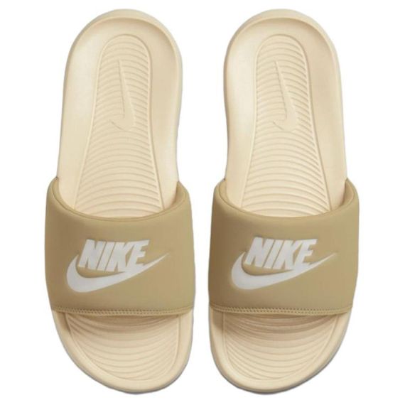 Nike Victori One 'Limestone'