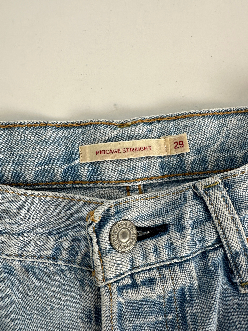 Джинсы Levi’s