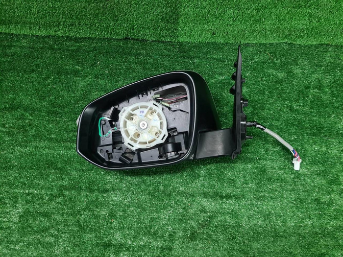 Зеркало левое Toyota Fortuner 2 (2015-н.в.) 9 контактов