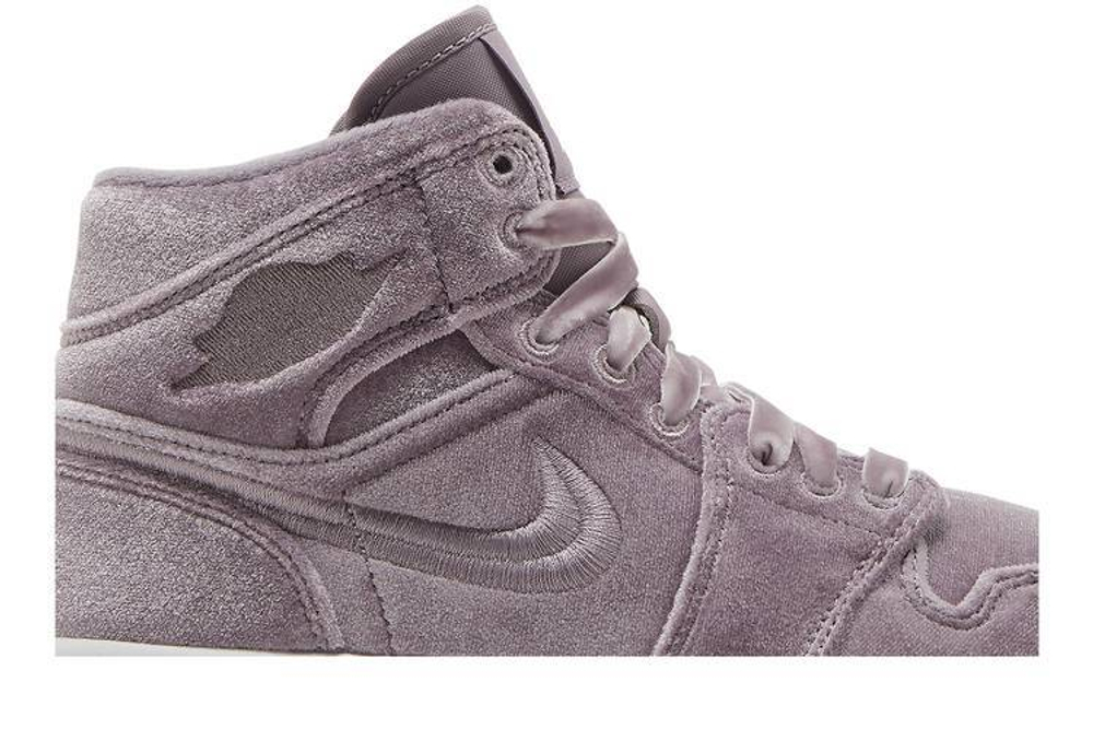 Кроссовки Jordan Air Jordan 1 Mid "Purple Velvet" (Женская размерная сетка)