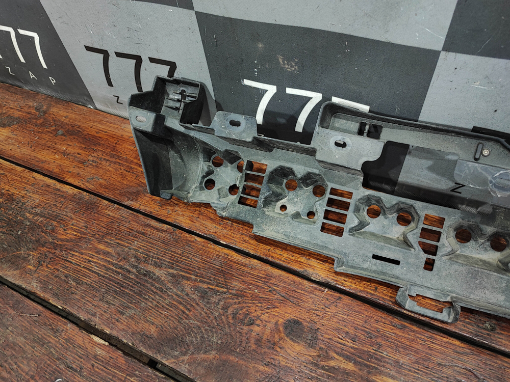 Абсорбер переднего бампера Cadillac XT5 16-нв Б/У Оригинал 796926988