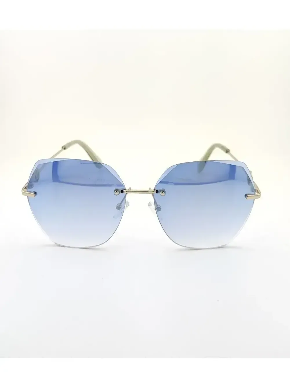 Очки солнцезащитные