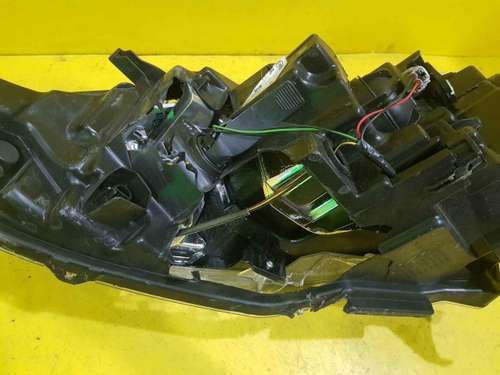 Битая Фара правая Nissan Qashqai J11 13-19 галоген