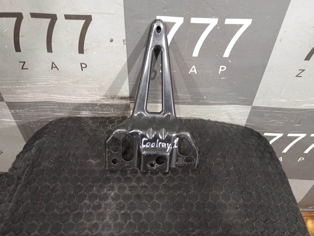 Кронштейн замка капота Geely Coolray 19-нв Б/У Оригинал 6600014077
