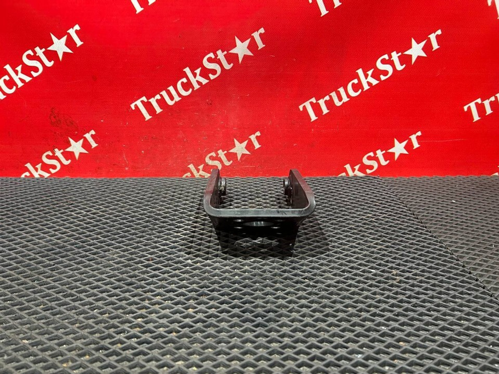 Кронштейн амортизатора заднего