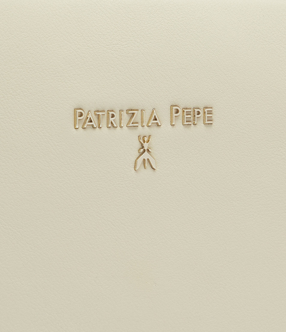 Кожаная сумка-мессенджер Patrizia Pepe - кремовый(8B0071 E043)
