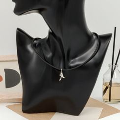 Подвеска в виде буквы А - кулон из серебра 925 пробы