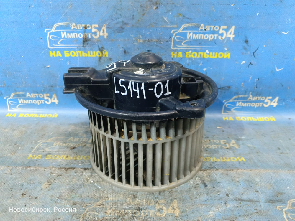 Моторчик печки TOYOTA CROWN 1994