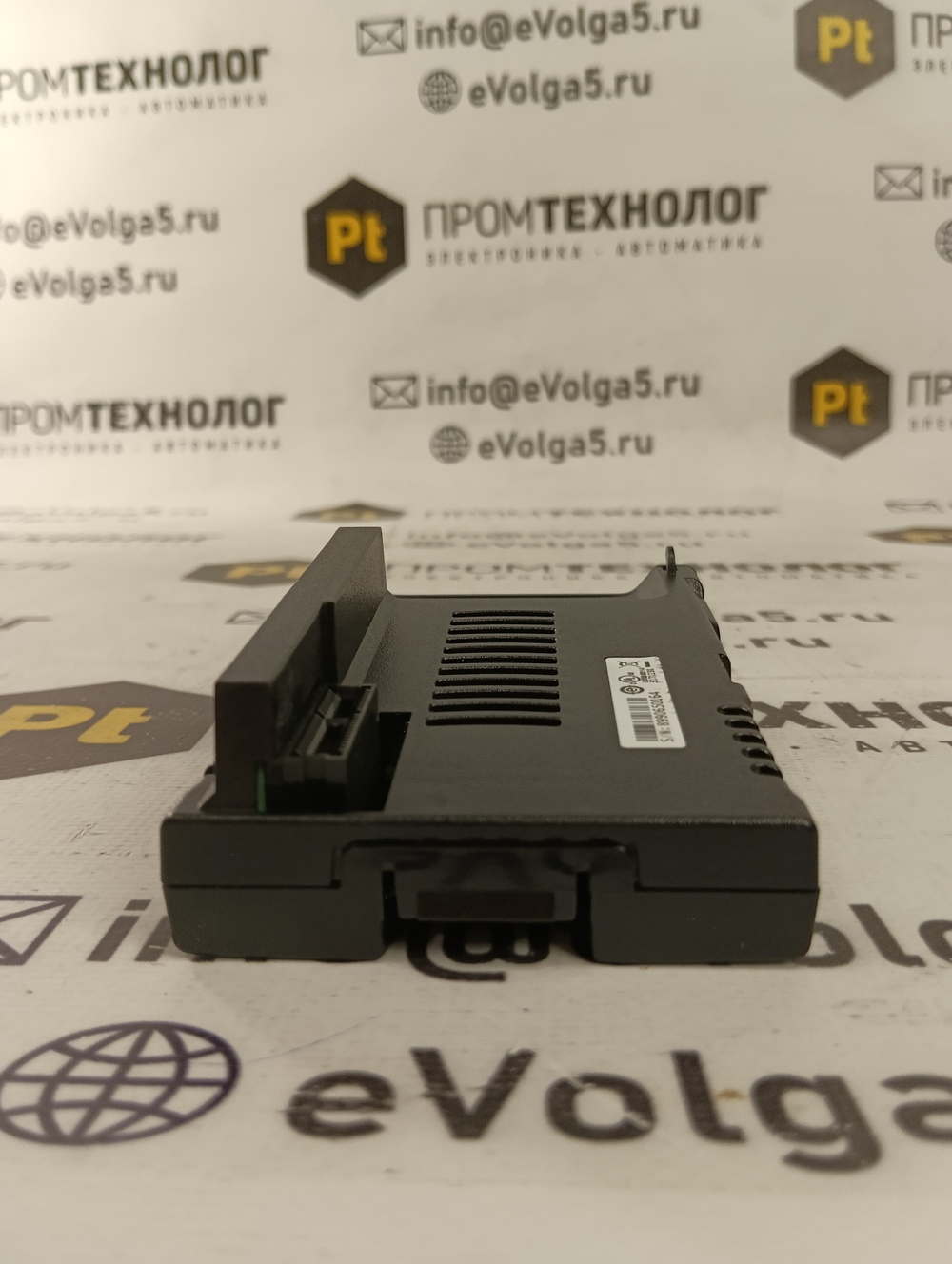 Control Techniques SI-Applications Plus 82400000016500 новое