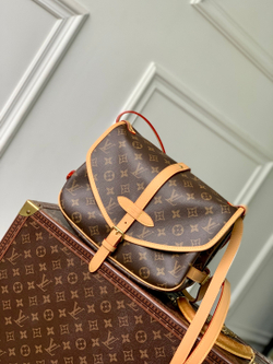 Louis Vuitton Saumur BB