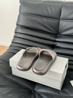 Шлепанцы Balenciaga