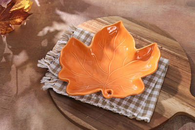 Блюдо "Кленовый лист" 22,4*21,1*3,3см.