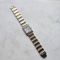 Часы YSL с квадратным циферблатом