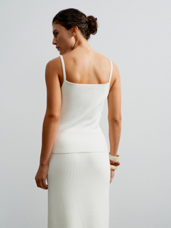 Топ VALERA, молочный