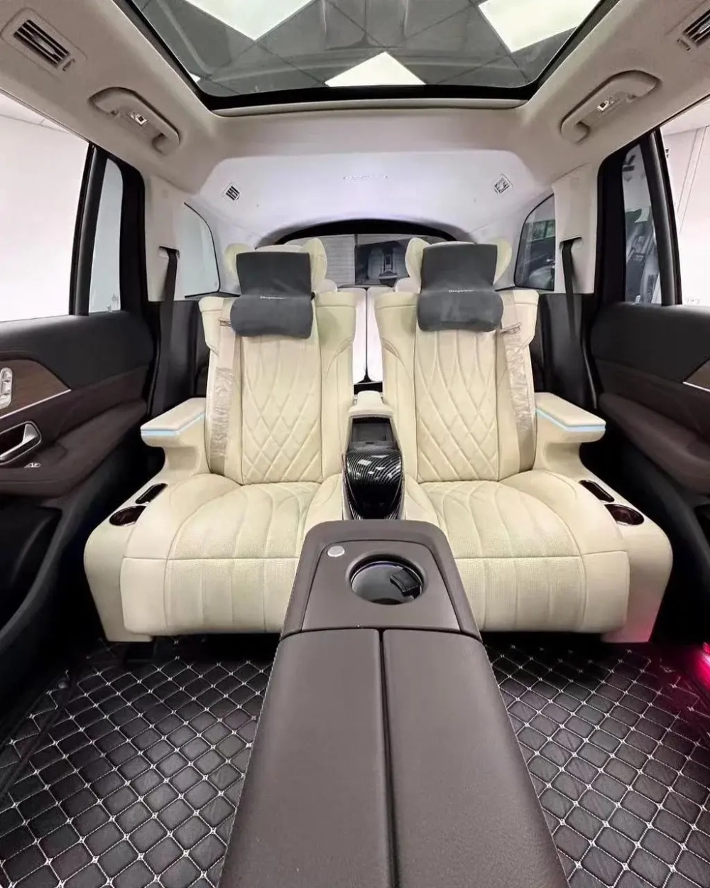 Сиденья капитанские кресла для Mercedes-Benz GLS X167 2019-2024+ Мерседес ГЛС Капитанские сидение VIP декор