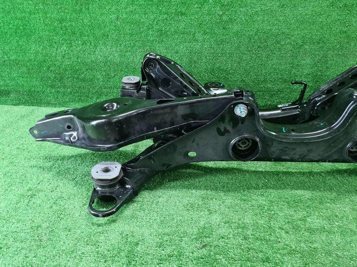 Подрамник задний Geely Monjaro (2021-н.в.)