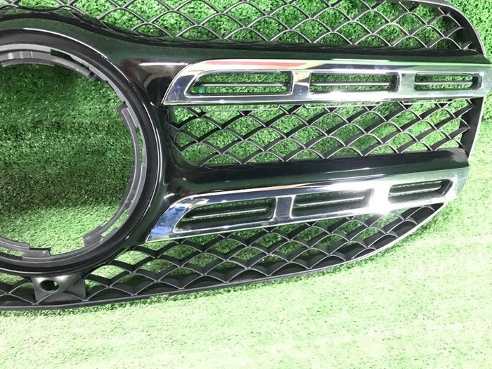 Решетка радиатора Mercedes GLS x167 (2019-2023)