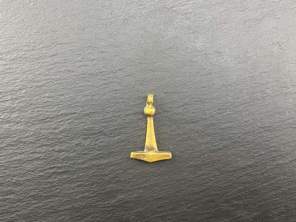 Мьёльнир. Хедебю 10 в.