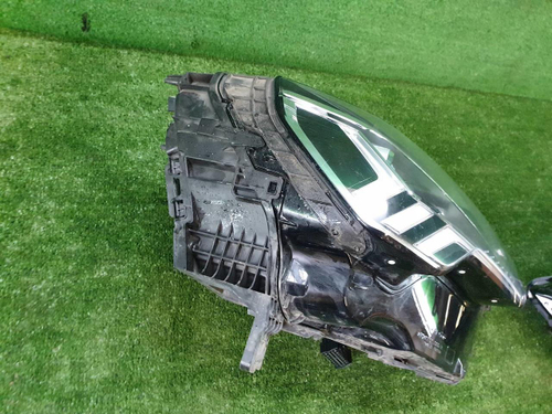 Фара Комплект фар Audi Q3 2 (2018-н.в.) LED