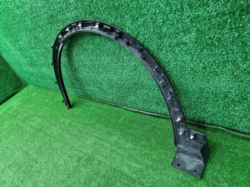 Расширитель передний правый Lixiang L9 (2022-н.в.)