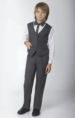 Жилет для мальчика серый класический 122