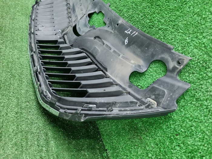 Решетка радиатора Skoda Rapid 1 (2012-2020)