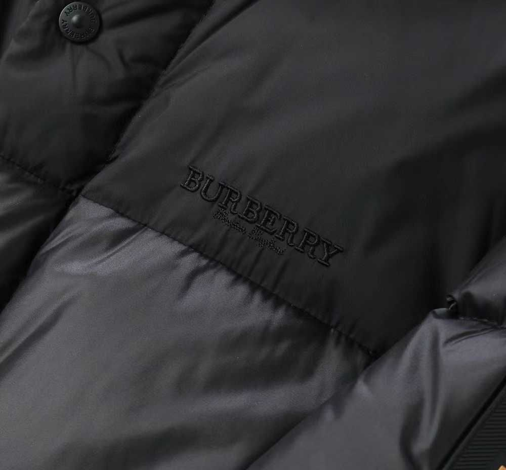 Пуховик Burberry